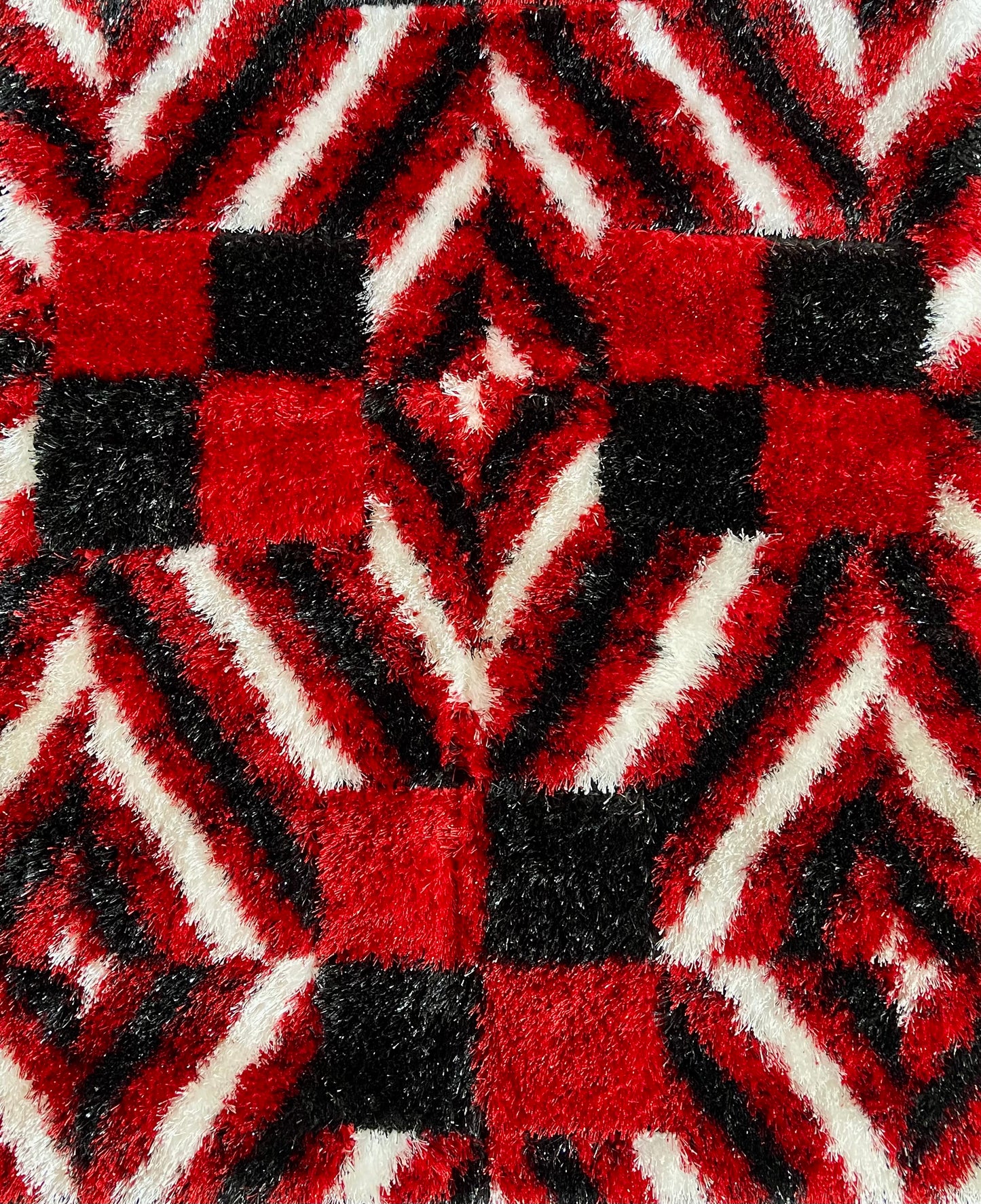Red/Black (P3065A)
